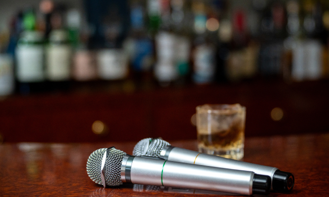 解決事例1：飲食業（スナック）